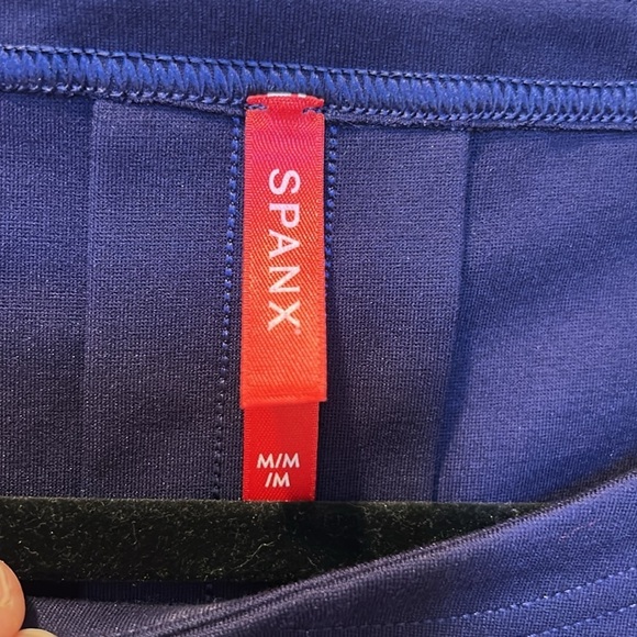 Spanx Ponte Crewneck Vented Back Tee Lapis Blue NWT Size Medium - Picture 2 of 7